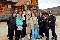 В Феодоритовом Кольском монастыре состоялась встреча казаков со школьниками