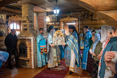 Феодоритову Кольскому монастырю явлена драгоценная Тихвинская икона Божией Матери