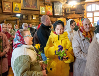 Игумен Трифон поздравил сестёр с праздником святых жен-мироносиц